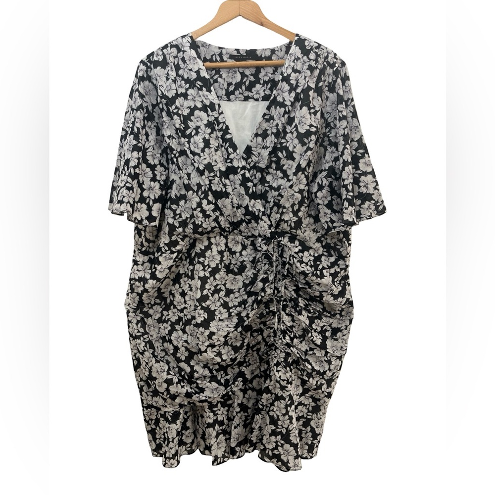 Alex Marie Suzy Floral Print Wrap Dress Sz 22 100% Cotton Black White
